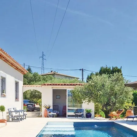Hébergement de vacances Four Bedroom Holiday In