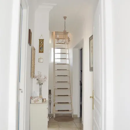 Four Bedroom Holiday In
